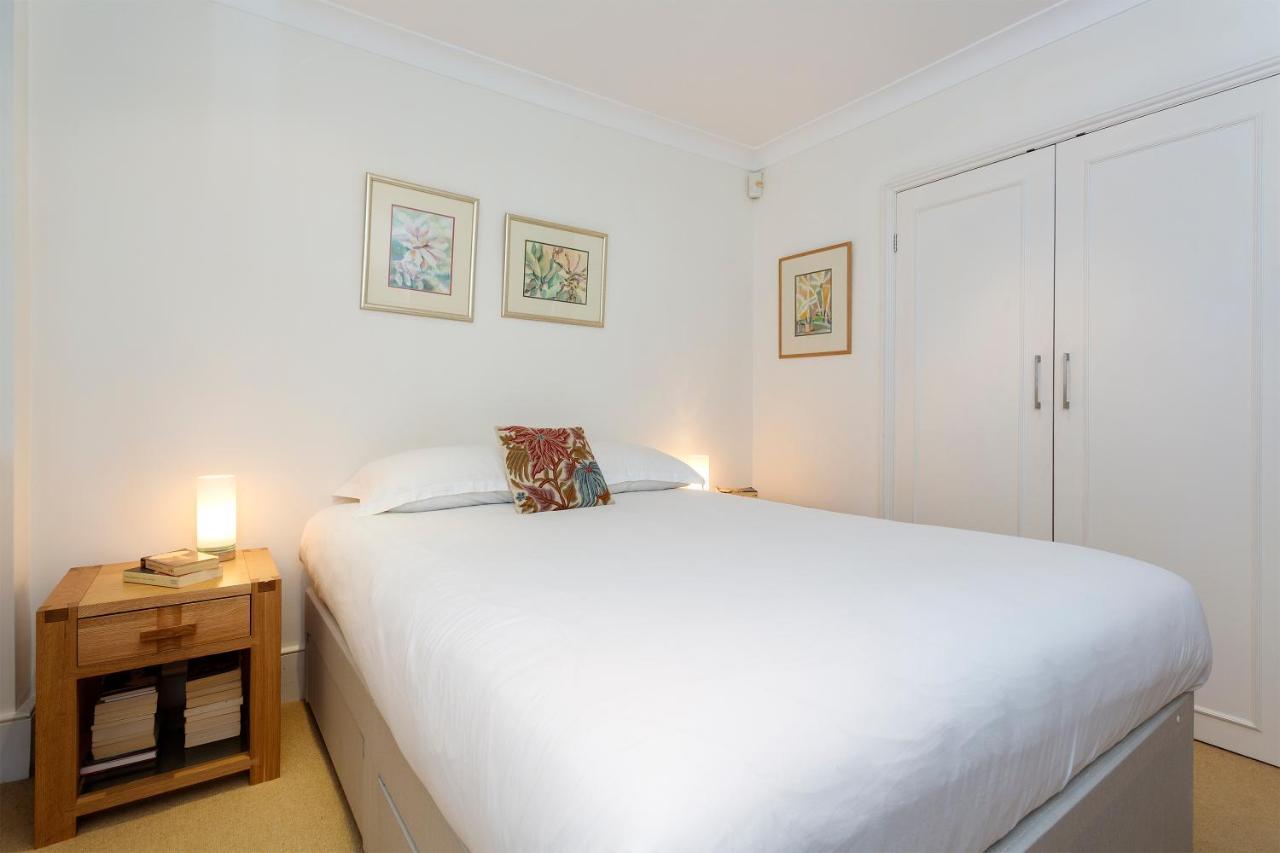 Veeve - South Kensington Garden Apartment London